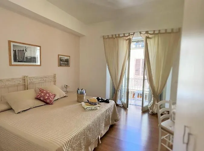 Evelyne ベッド・アンド・ブレックファスト 3*